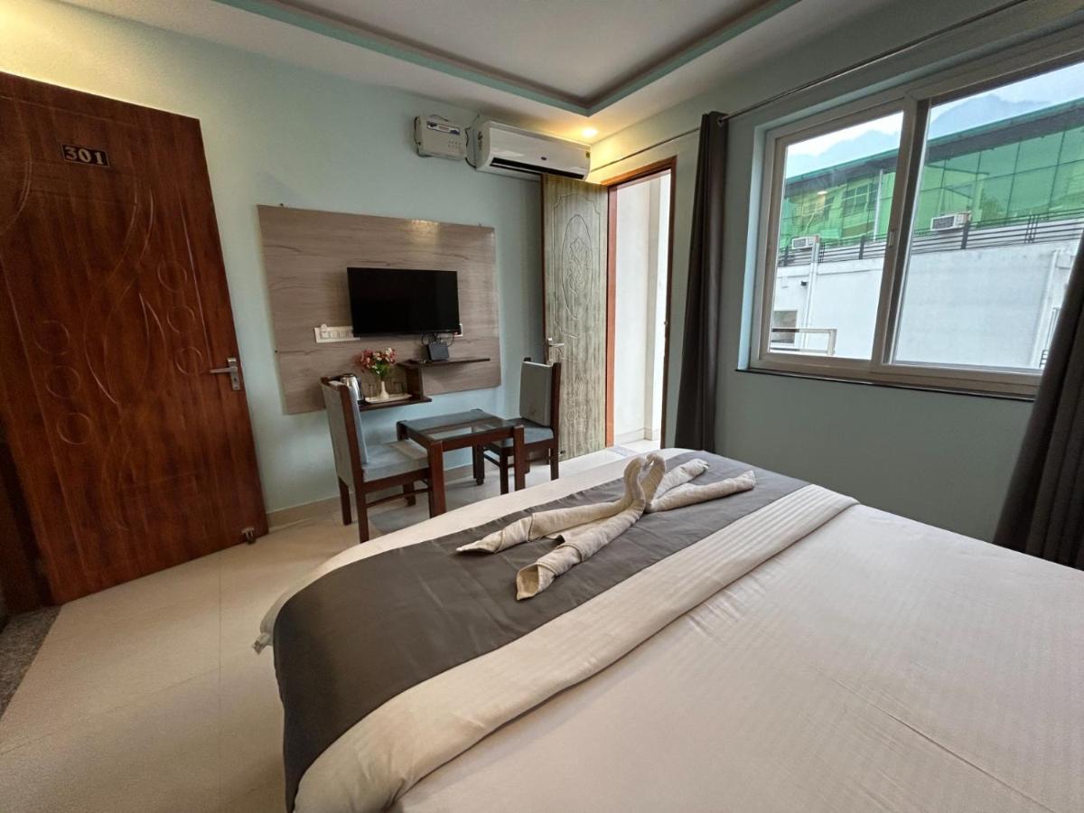 Hotel Kaanha Residency Inn By Shree Krishna Hospitality Rishīkesh Exteriör bild